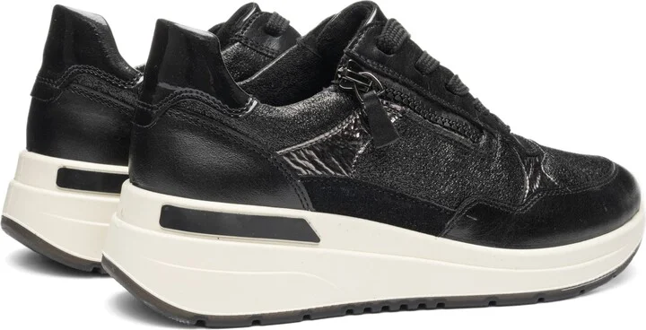 Gardenia Sneaker - Image 2