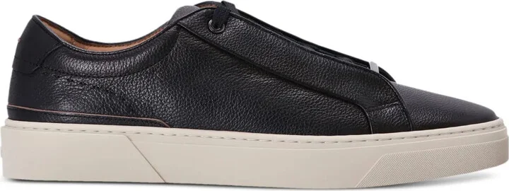 Gary trainers