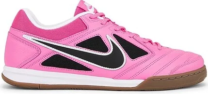 Gato Sneakers