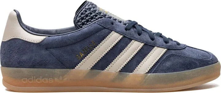 Gazelle lace-up sneakers