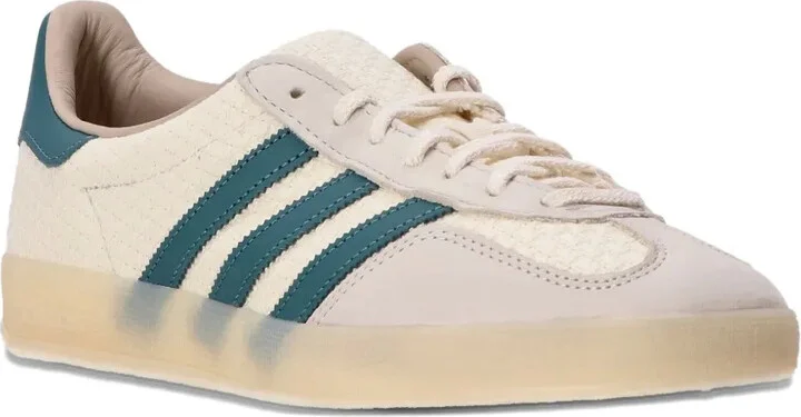 Gazelle three-stripe textured sneakers - Image 2
