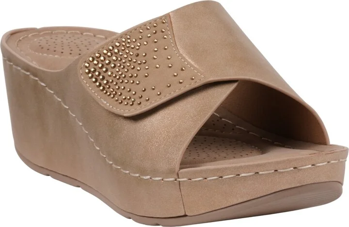 Gc Shoes Women's Annora Embellished Wedge Sandals