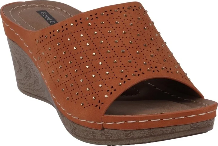Gc Shoes Women's Atlanta Studded Comfort Wedge Sandals