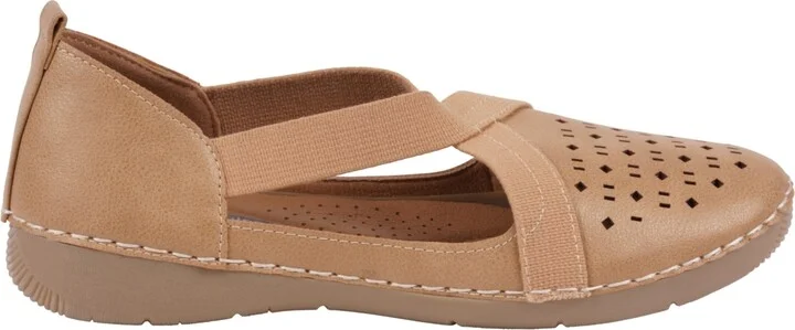 Gc Shoes Women's Genny Perforated Casual Flats - Image 2