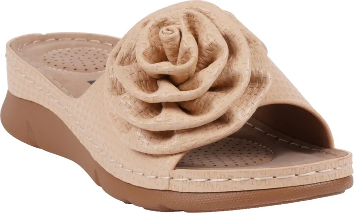 Gc Shoes Women's Honey Flower Rosette Flat Sandals