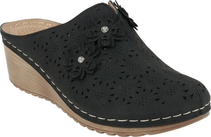Gc Shoes Women's Krista Perforated Flower Wedge Mules
