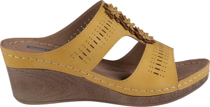 Gc Shoes Women's Lisette Flower Perforated Wedge Sandals - Image 2