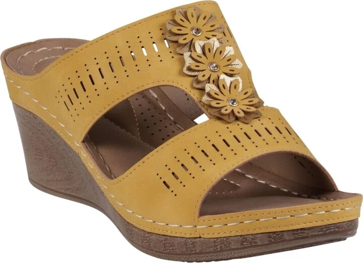 Gc Shoes Women's Lisette Flower Perforated Wedge Sandals