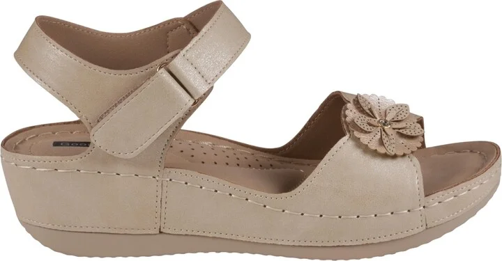 Gc Shoes Women's Maxwell Flower Detail Wedge Sandals - Image 6