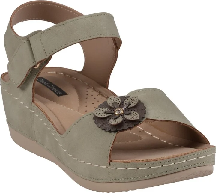 Gc Shoes Women's Maxwell Flower Detail Wedge Sandals