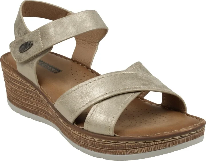 Gc Shoes Women's Vienna Crisscross Wedge Sandals