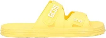 Pastel yellow