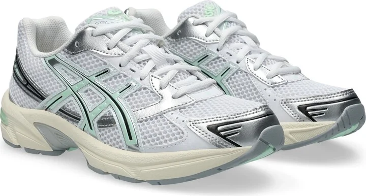 White/mint Tint
