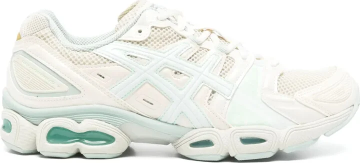 Gel-Nimbus 9 sneakers