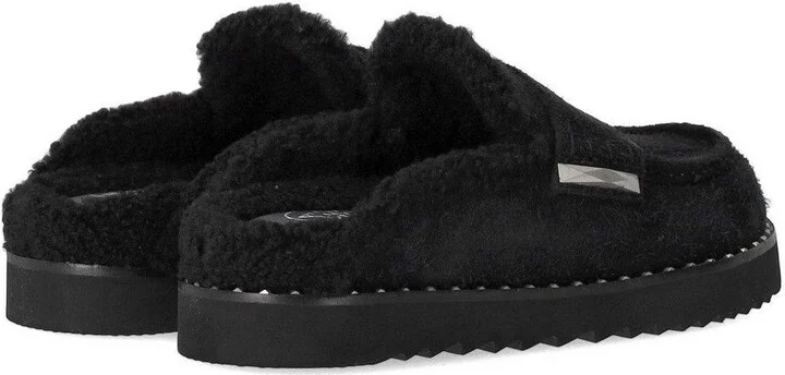 Genda Textured Slippers - Image 4