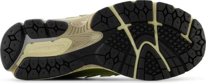 Gender Inclusive 1906R Running Shoe - Image 10
