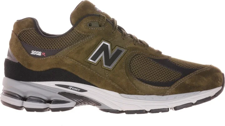 Gender Inclusive 2002R Sneaker - Image 2