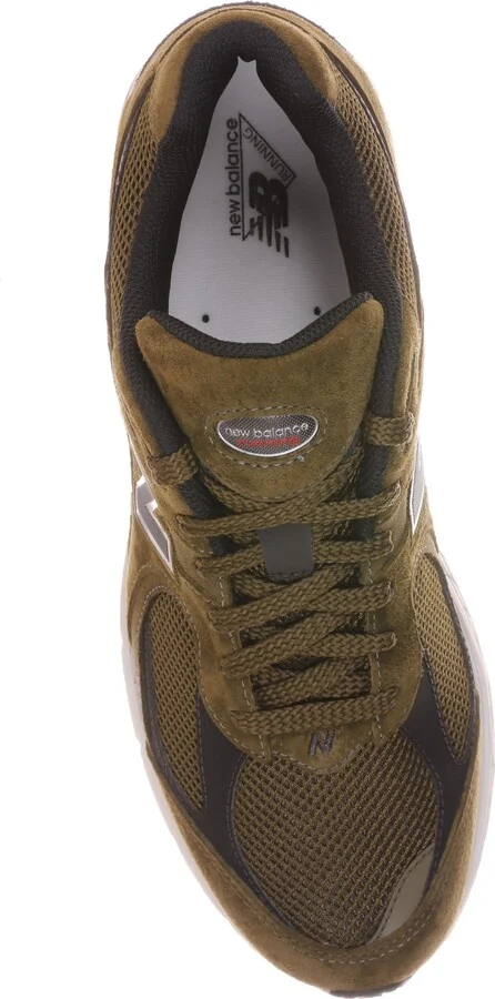 Gender Inclusive 2002R Sneaker - Image 3