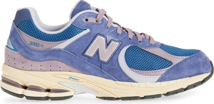 Gender Inclusive 2002R Sneaker - Image 3