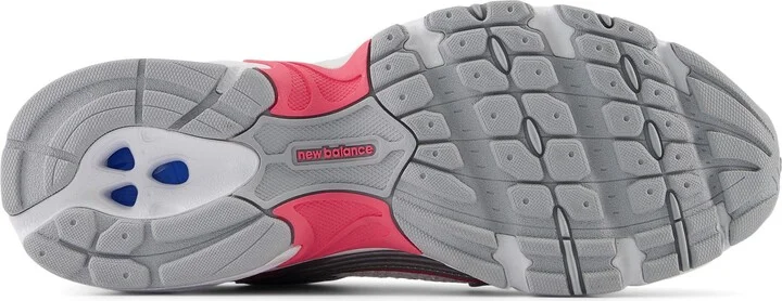 Gender Inclusive 530 Sneaker - Image 3