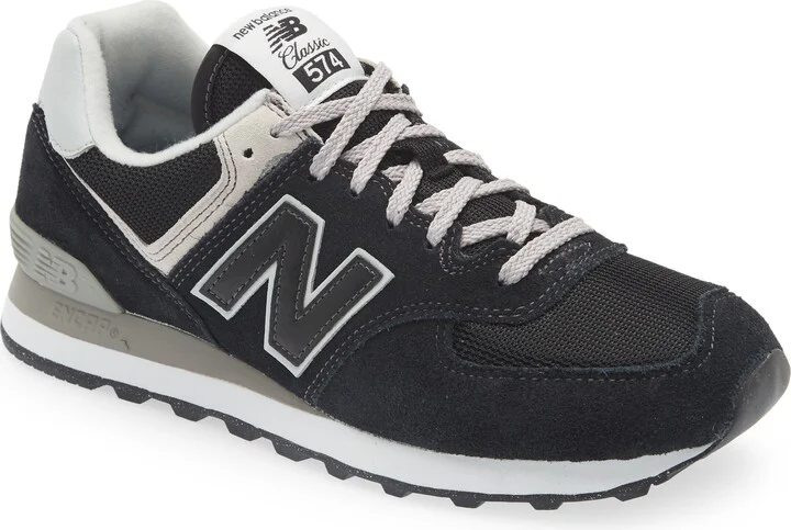Black/ White 001