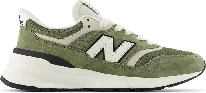 Gender Inclusive 997R Sneaker - Image 8