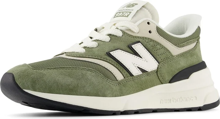 Gender Inclusive 997R Sneaker - Image 11
