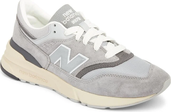 Gender Inclusive 997R Sneaker