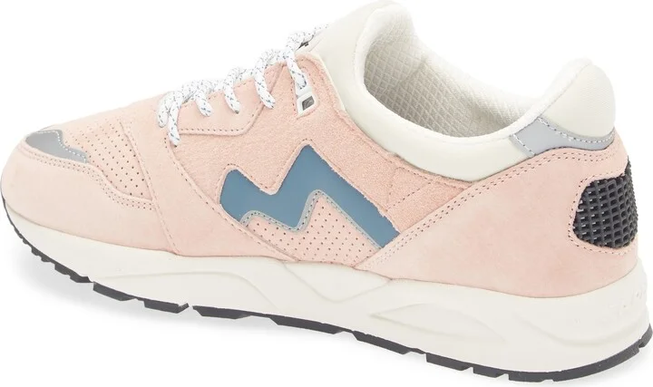 Gender Inclusive Aria 95 Sneaker - Image 2