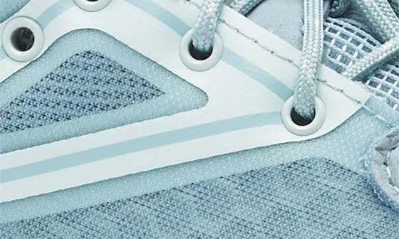 Gender Inclusive Bondi 9 Running Shoe - Image 7