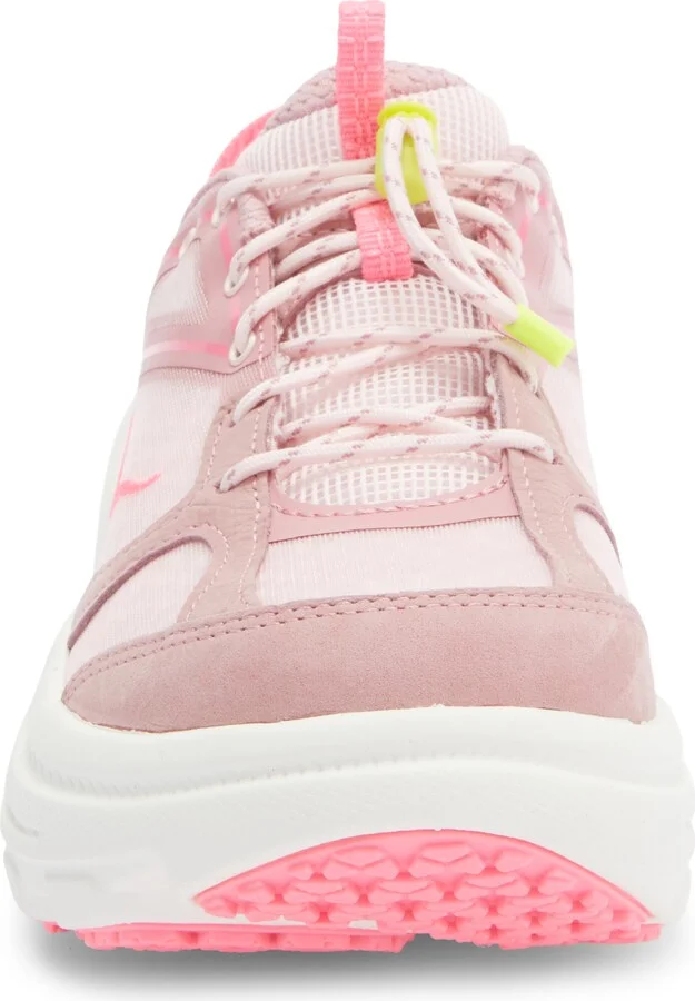 Gender Inclusive Bondi 9 Running Shoe - Image 10
