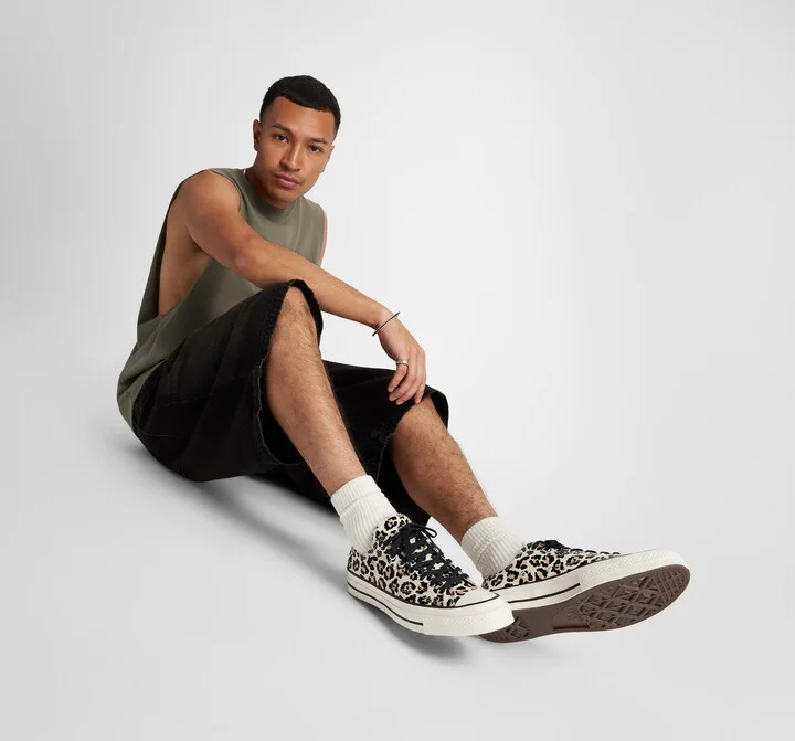 Gender Inclusive Chuck 70 Glow in the Dark Oxford Sneaker - Image 9