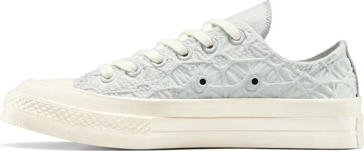 Gender Inclusive Chuck 70 Textured Low Top Sneaker - Image 8