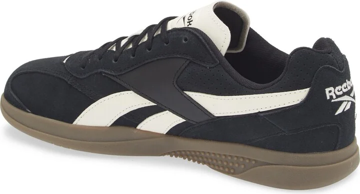 Gender Inclusive Hammer Street Soccer Sneaker - Image 2