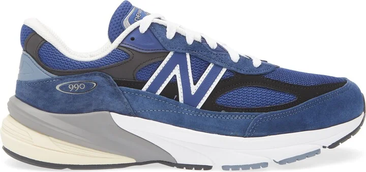 Gender Inclusive Made in USA 990 v6 Sneaker - Image 6