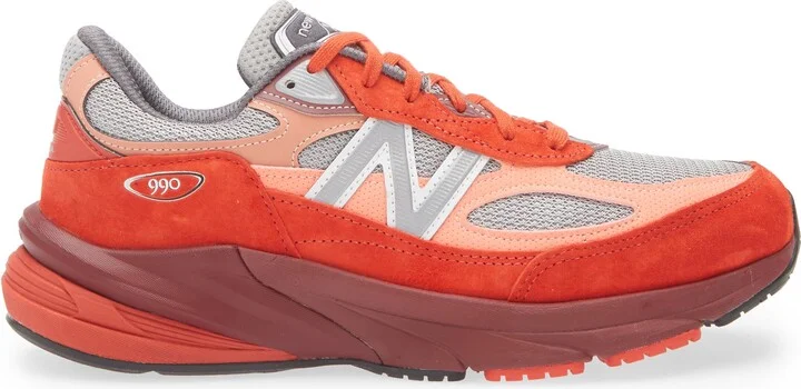 Gender Inclusive Made in USA 990 v6 Sneaker - Image 3