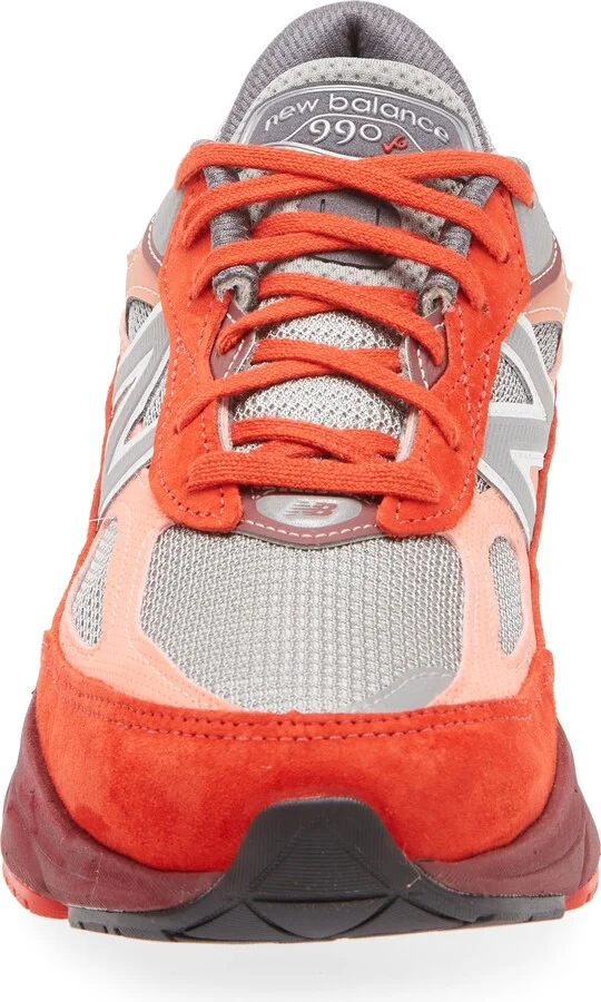 Gender Inclusive Made in USA 990 v6 Sneaker - Image 4