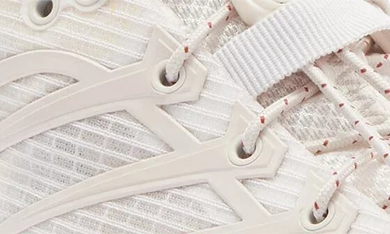 Gender Inclusive Mafate Three2 Grid Sneaker - Image 7