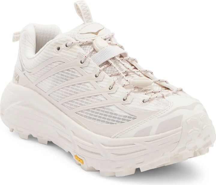 Gender Inclusive Mafate Three2 Grid Sneaker