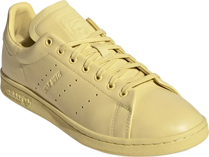 Gender Inclusive Stan Smith Lux Sneaker