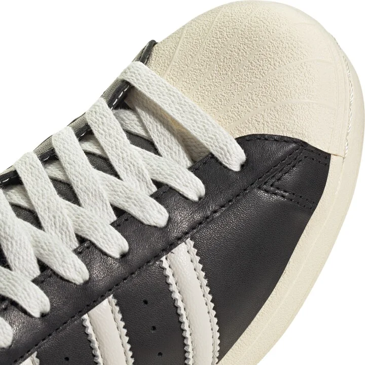 Gender Inclusive Superstar Vintage Sneaker - Image 9
