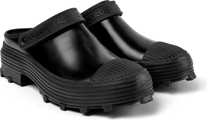 Gender Inclusive Traktori Clog
