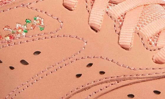 Gender Inclusive Vibrant Bloom Bondi L BP Sneaker - Image 7