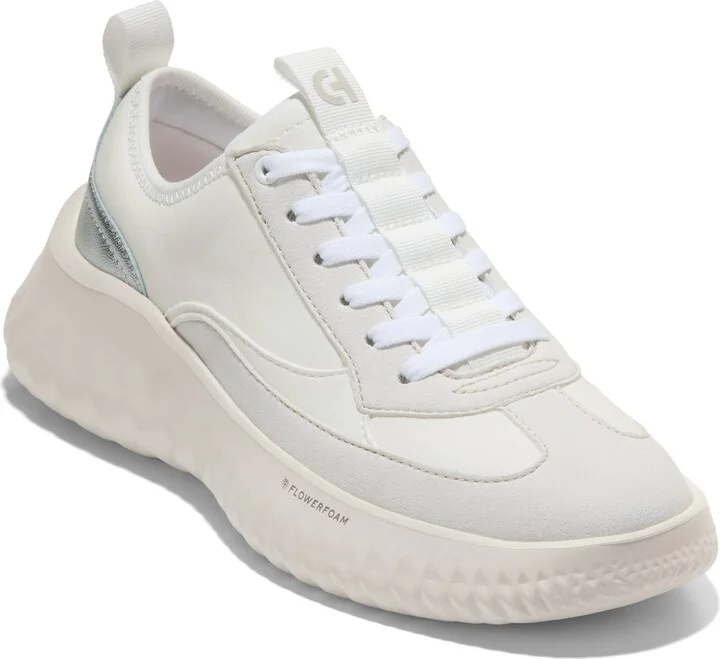 WHITE/ NIMBUS CLOUD