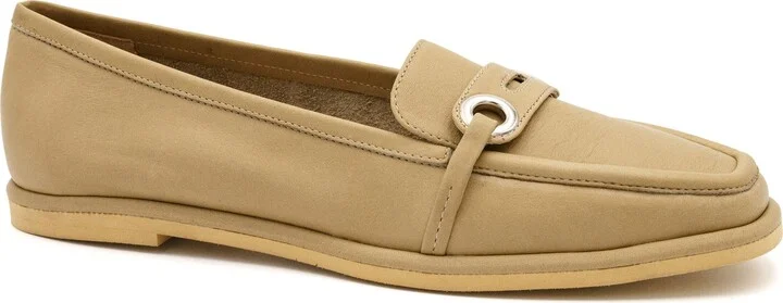 Generosa Penny Loafer