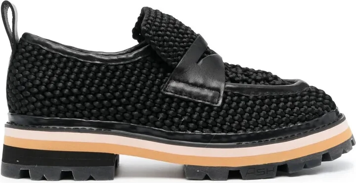Genial textured leather loafers