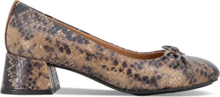 Gentel Souls Women's Lancine Block Heel Pumps - Image 2