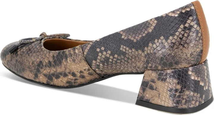Gentel Souls Women's Lancine Block Heel Pumps - Image 3