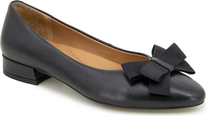 Gentle Souls by Kenneth Cole Abigail Flat