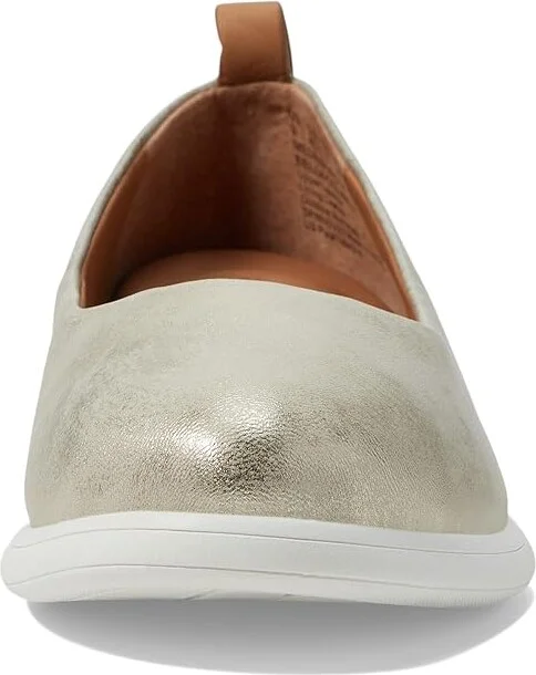 Gentle Souls by Kenneth Cole Bella Women's Flat Shoes Ice Metallic Leather : 9.5 M - Image 2